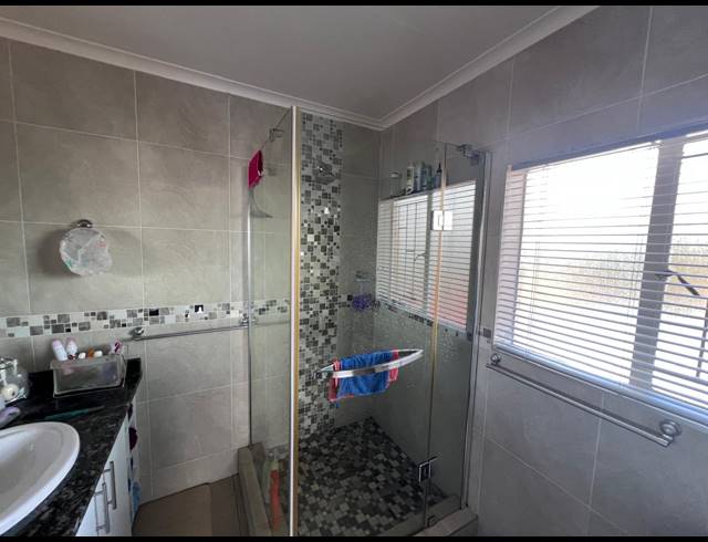 3 BEDROOM TOWNHOUSE FOR SALE IN MISTY BAY